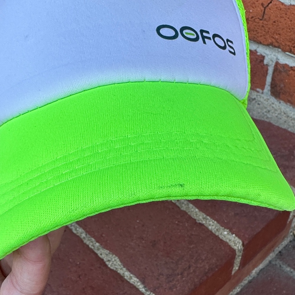 OOFOS Unisex Neon Yellow Green Trucker Hat - Picture 5 of 7
